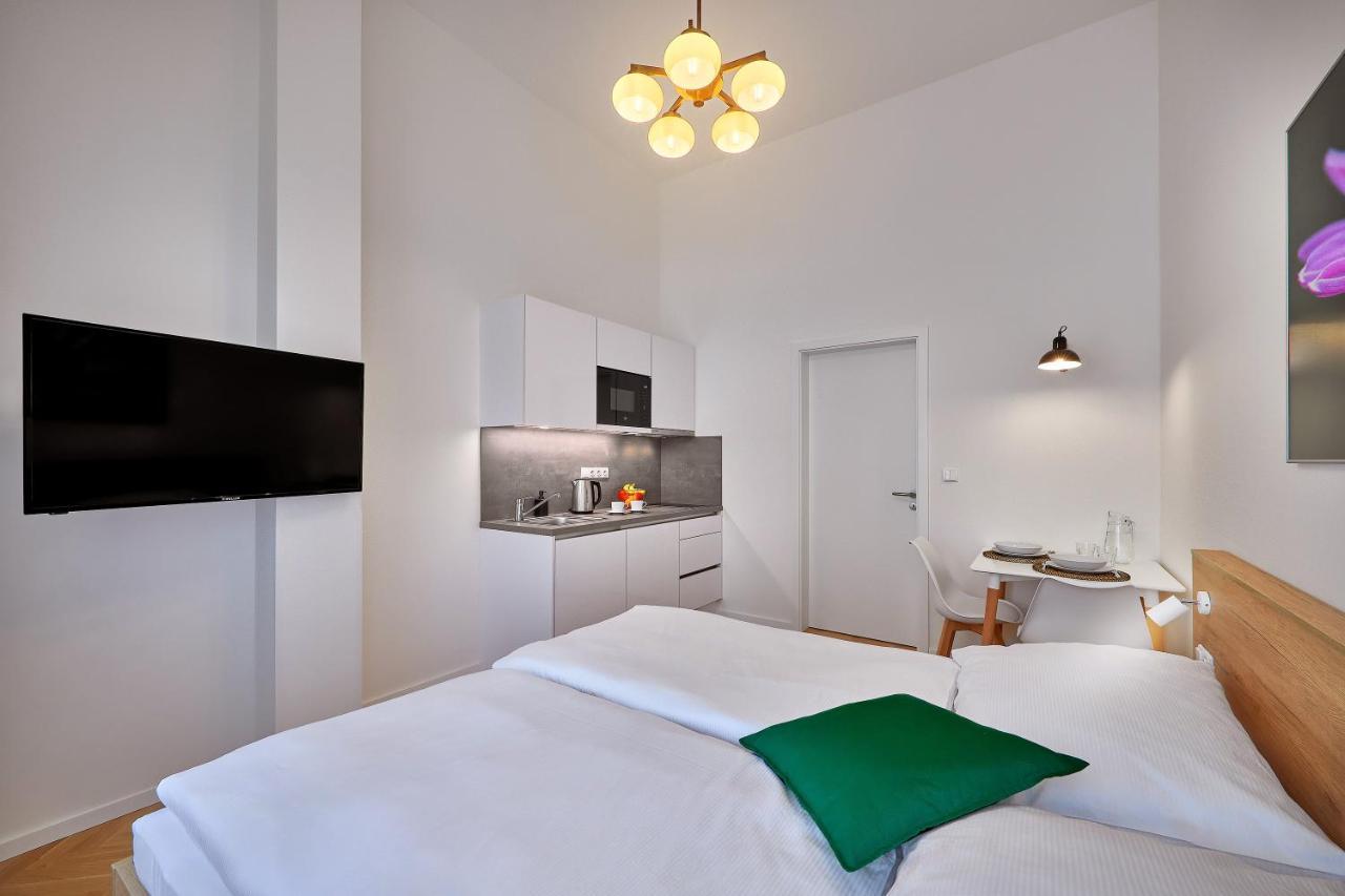 Downtown Suites Rubesova Prague Ngoại thất bức ảnh