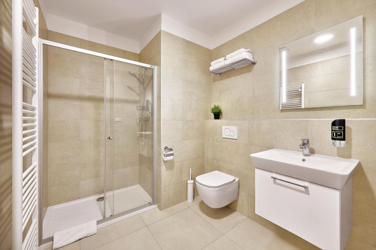 Downtown Suites Rubesova Prague Ngoại thất bức ảnh