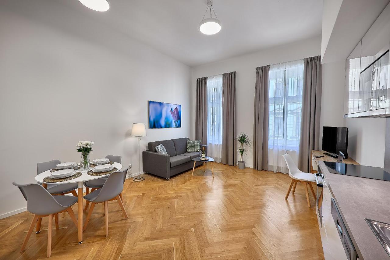 Downtown Suites Rubesova Prague Ngoại thất bức ảnh