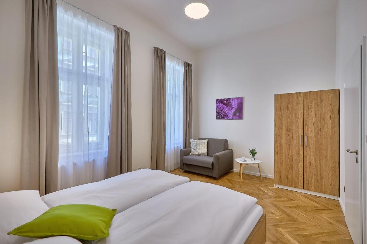 Downtown Suites Rubesova Prague Ngoại thất bức ảnh