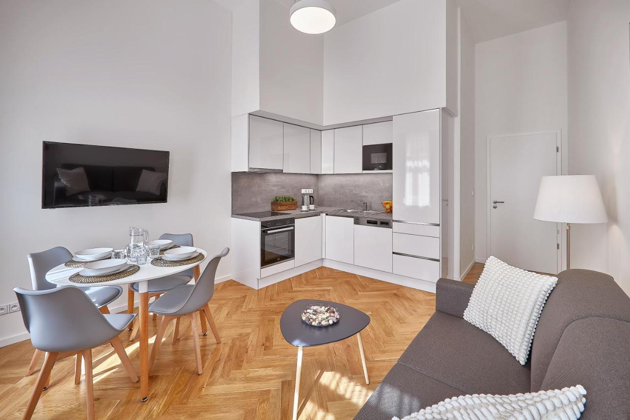 Downtown Suites Rubesova Prague Ngoại thất bức ảnh