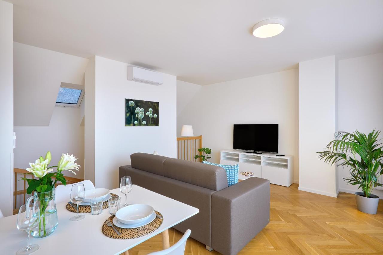 Downtown Suites Rubesova Prague Ngoại thất bức ảnh