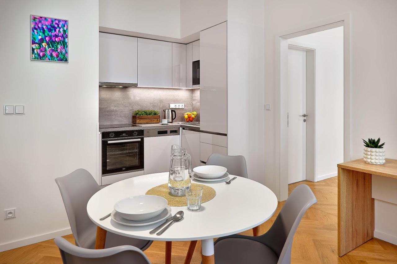 Downtown Suites Rubesova Prague Ngoại thất bức ảnh