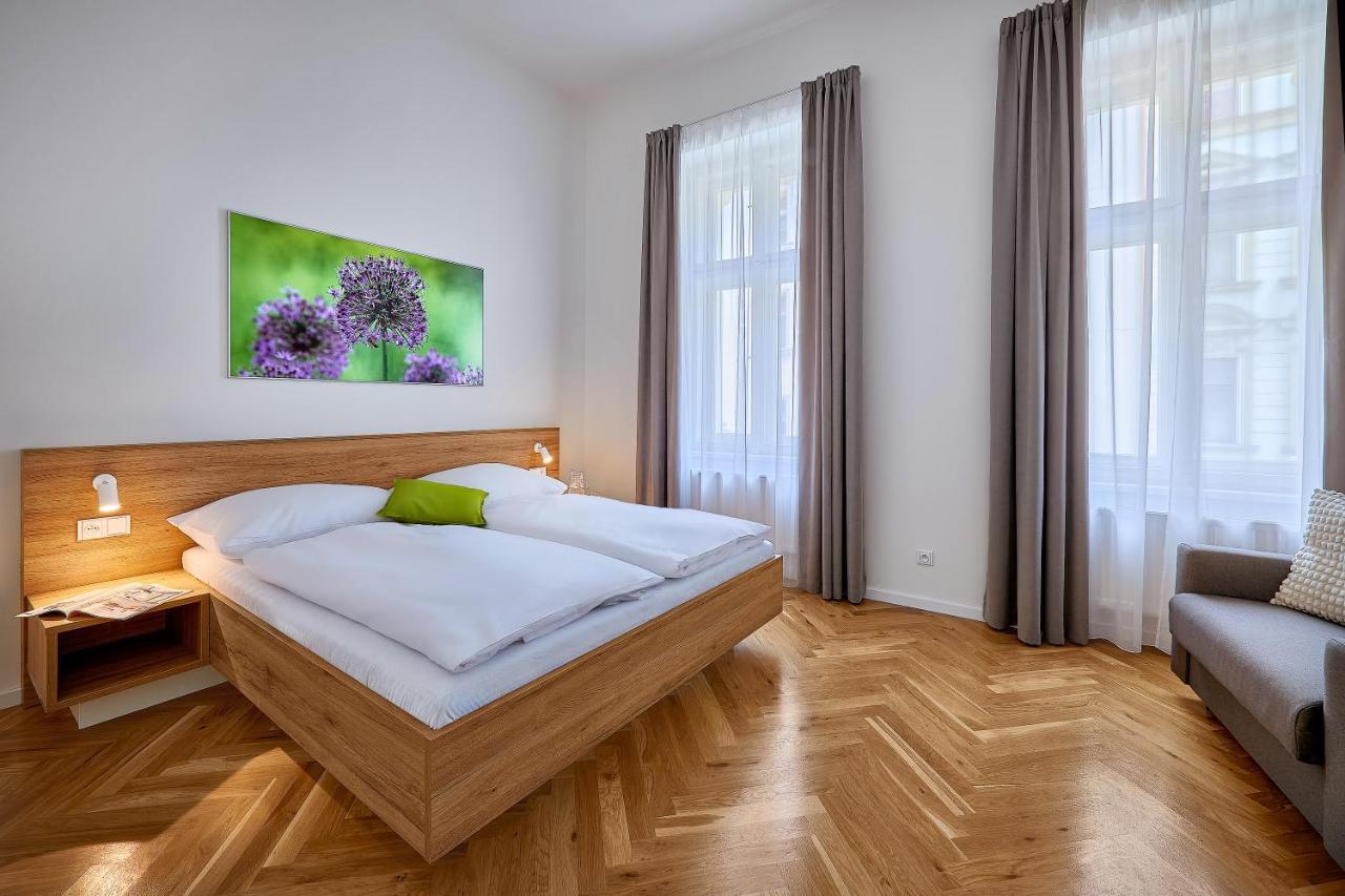 Downtown Suites Rubesova Prague Ngoại thất bức ảnh