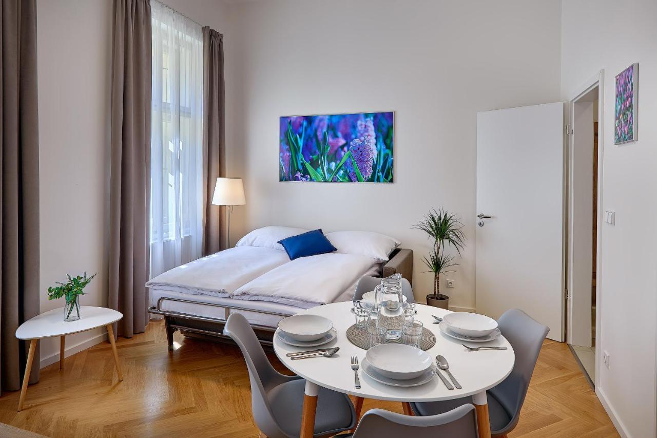Downtown Suites Rubesova Prague Ngoại thất bức ảnh