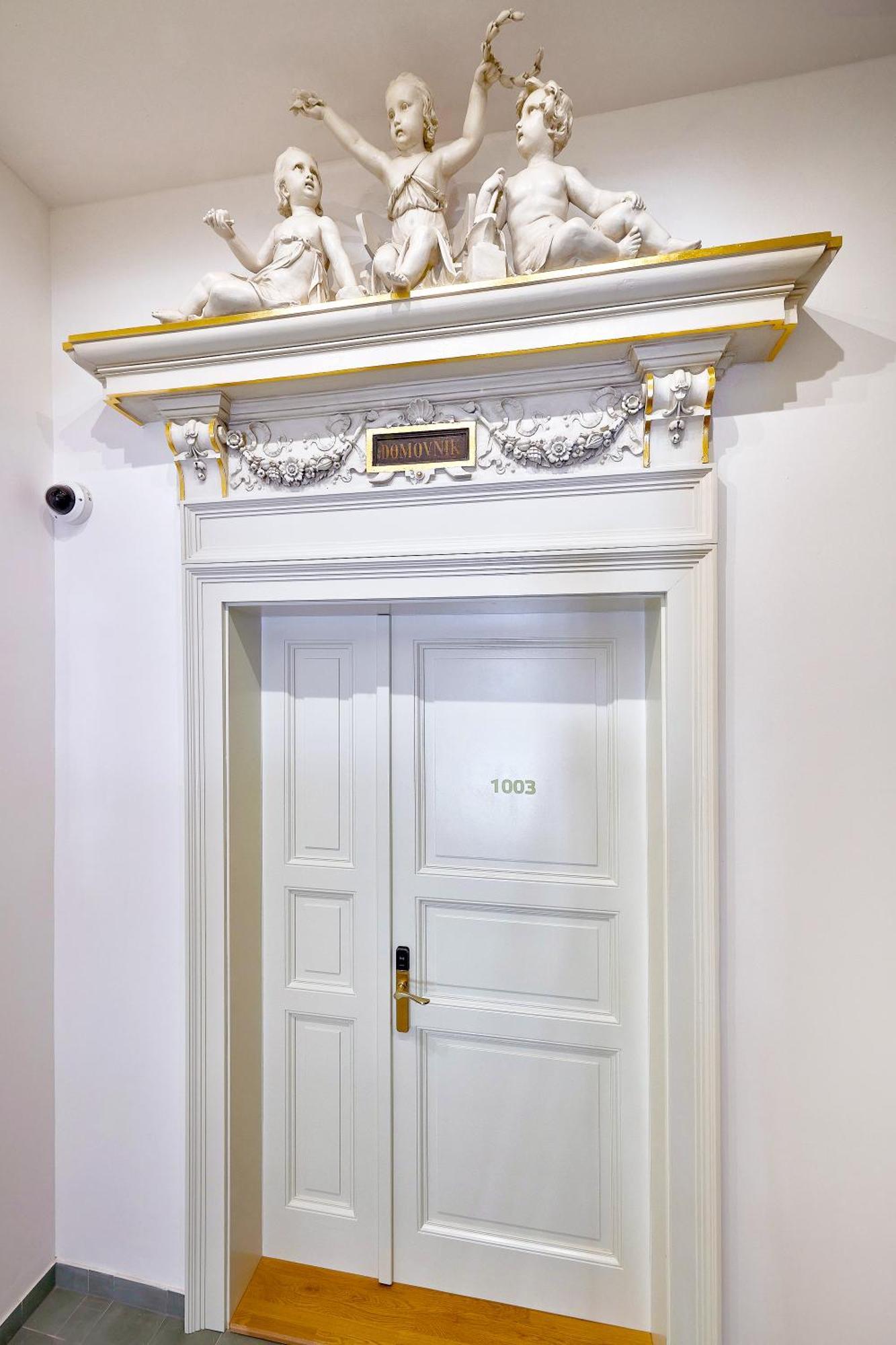 Downtown Suites Rubesova Prague Ngoại thất bức ảnh